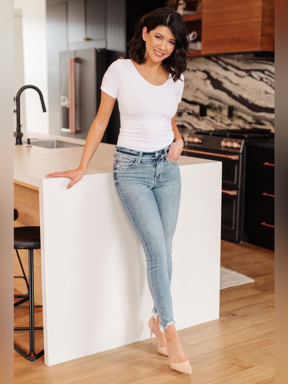 Judy Blue • Sherry • Mid Rise Release Waistband Detail Skinny Fit • Raw Hemline
